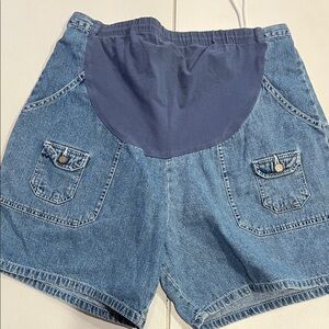 Motherhood Maturity Jean shorts size XL